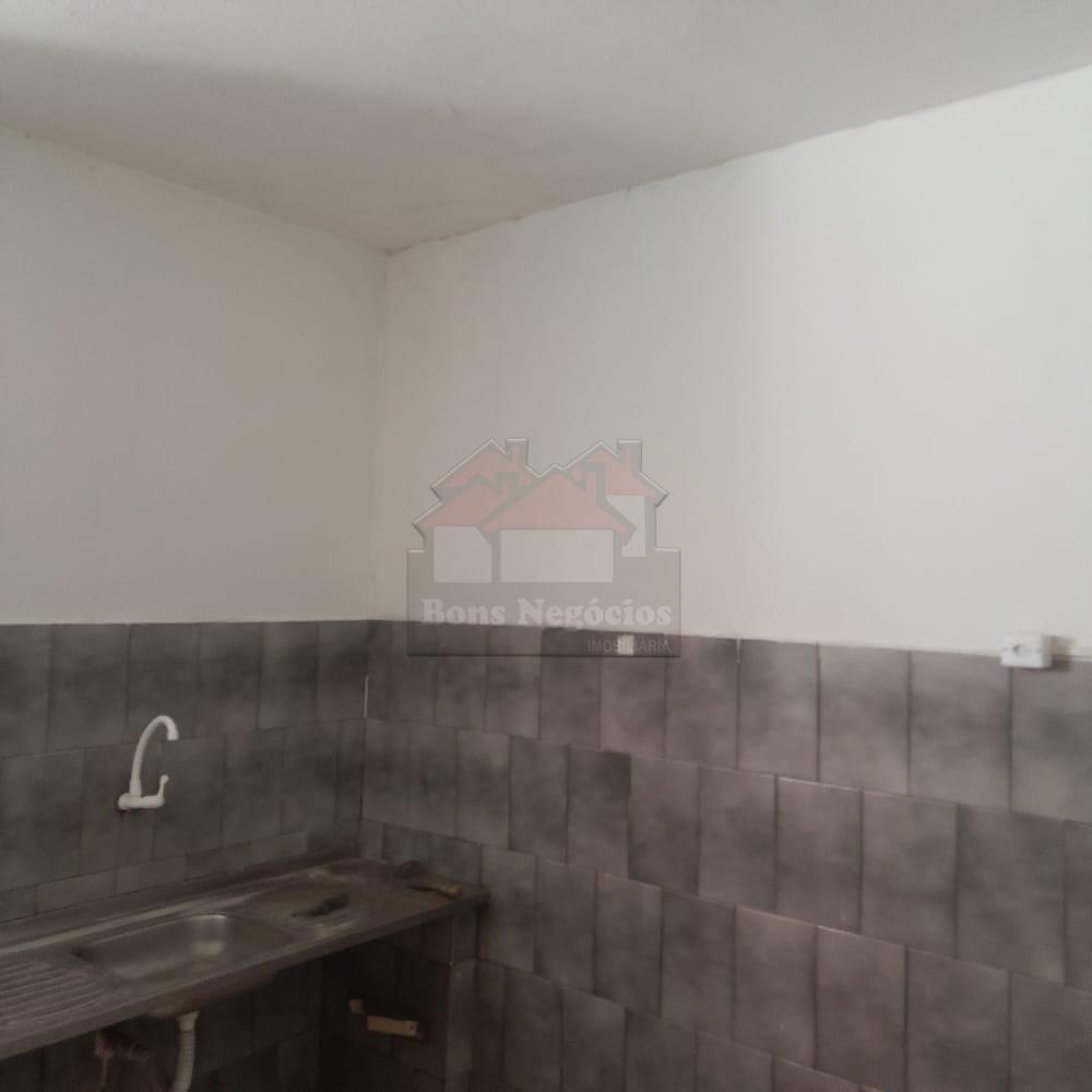 Alugar Casa / Padrão em Ribeirão Preto R$ 600,00 - Foto 10