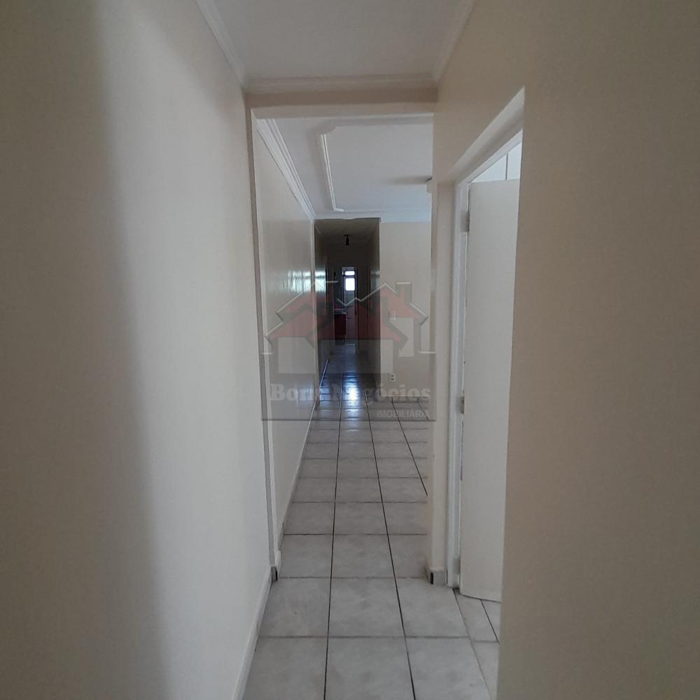 Alugar Apartamento / Padrão em Ribeirão Preto R$ 800,00 - Foto 2