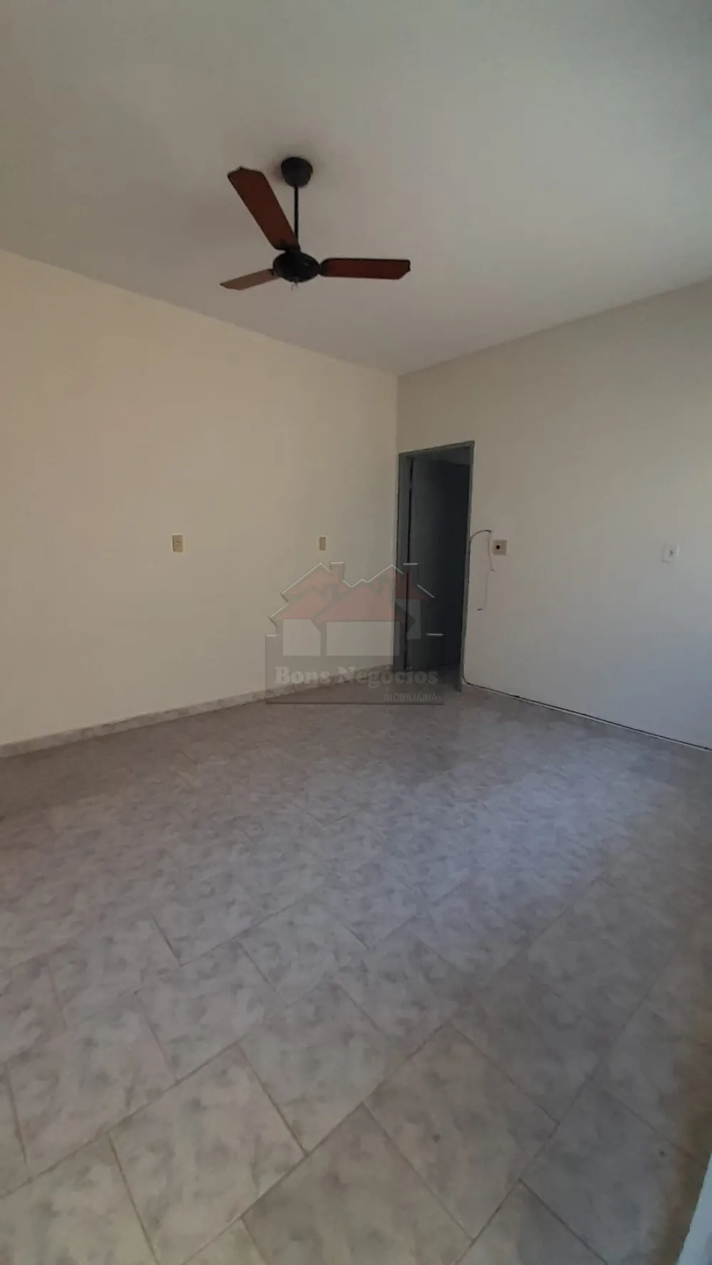 Alugar Casa / Padrão em Ribeirão Preto R$ 850,00 - Foto 5