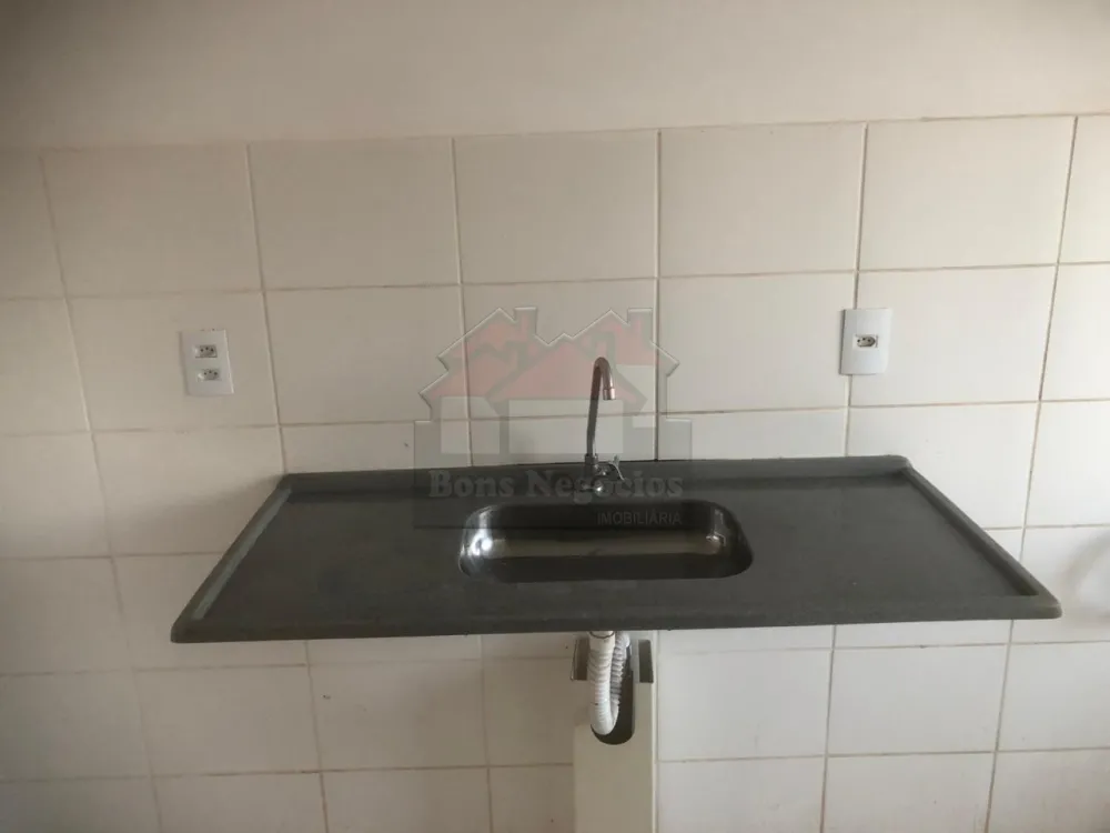 Alugar Apartamento / Aluguel em Ribeirão Preto R$ 900,00 - Foto 4