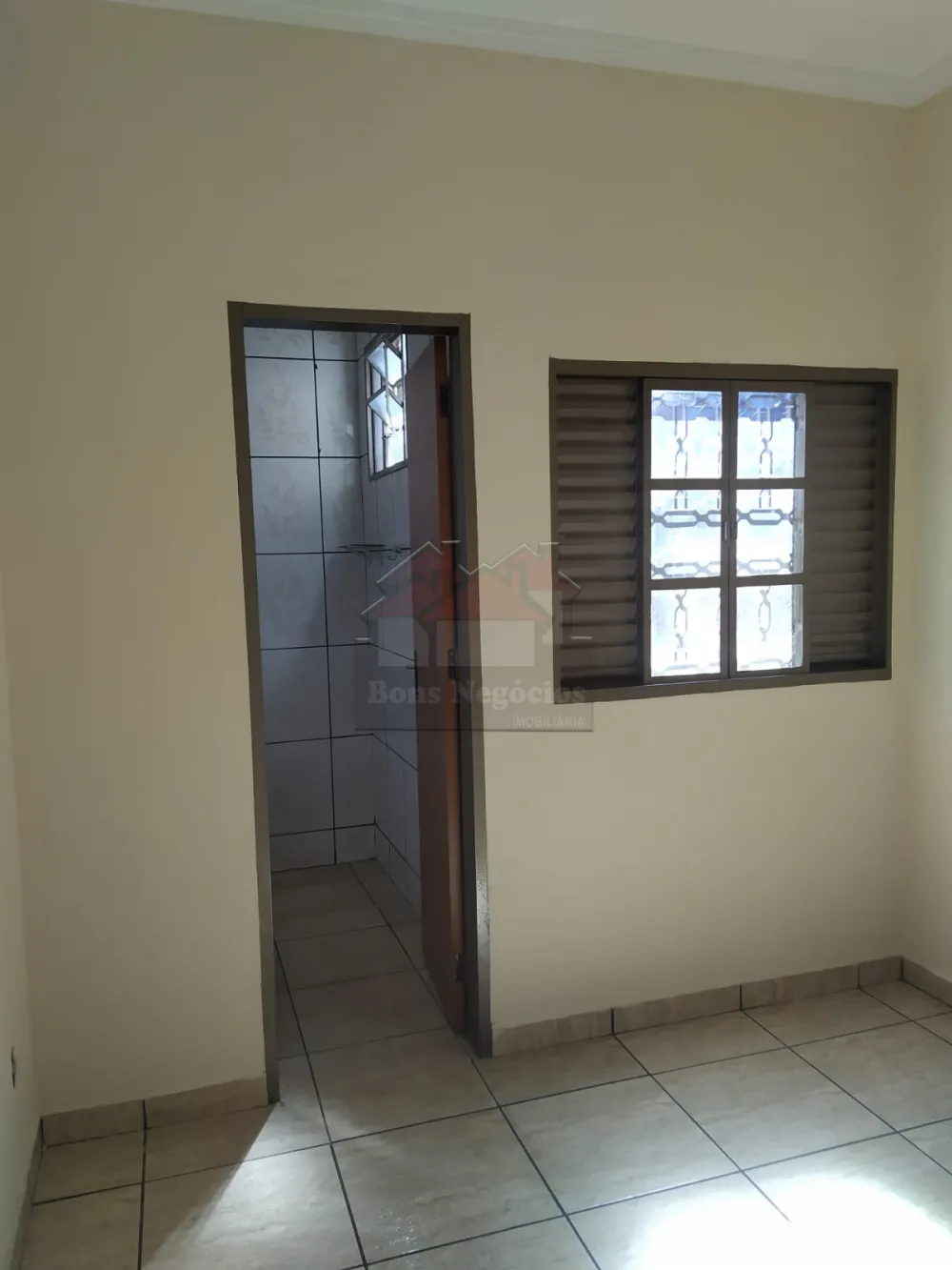 Alugar Casa / Padrão em Ribeirão Preto R$ 1.300,00 - Foto 7