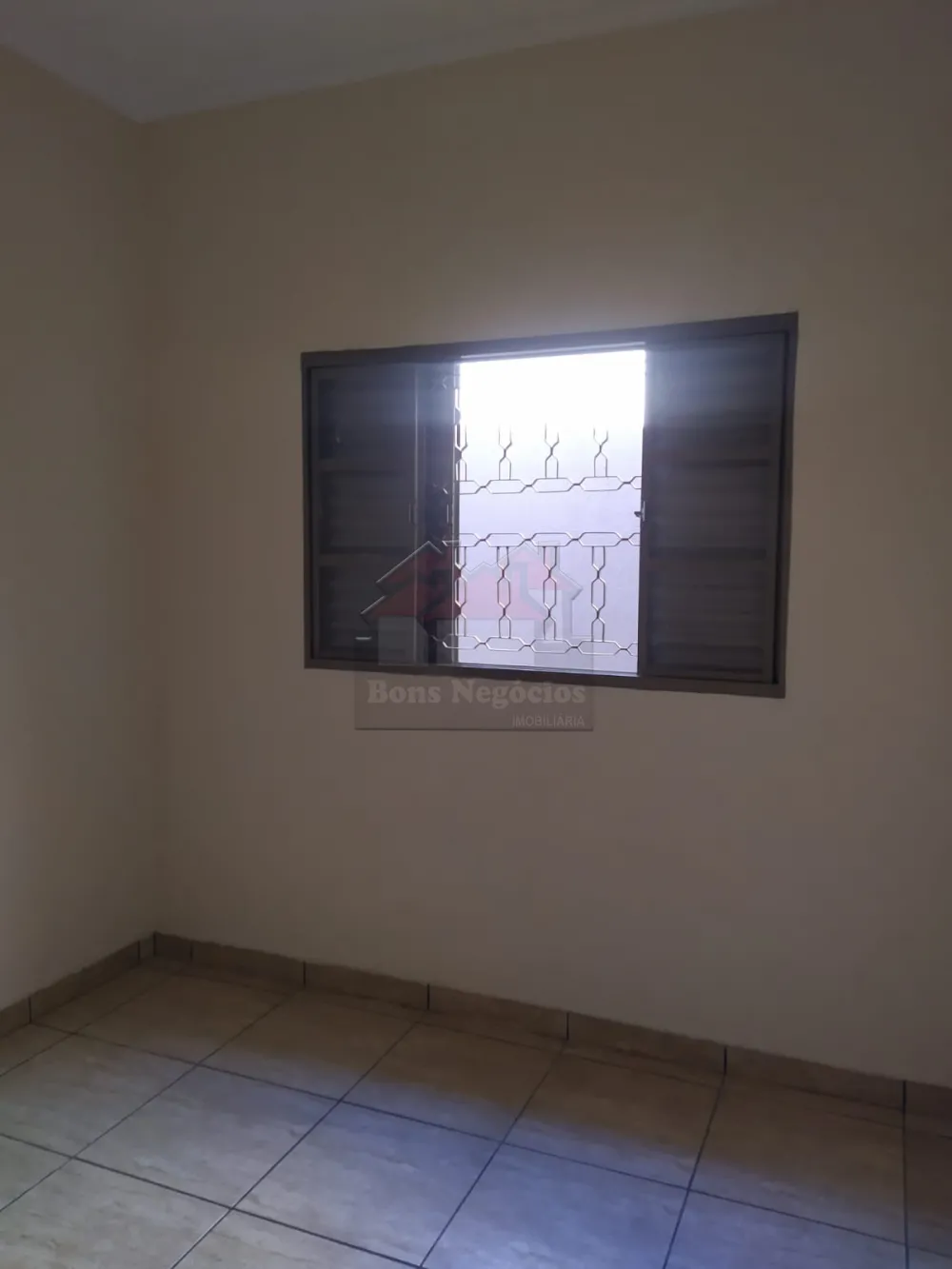 Alugar Casa / Padrão em Ribeirão Preto R$ 1.300,00 - Foto 11