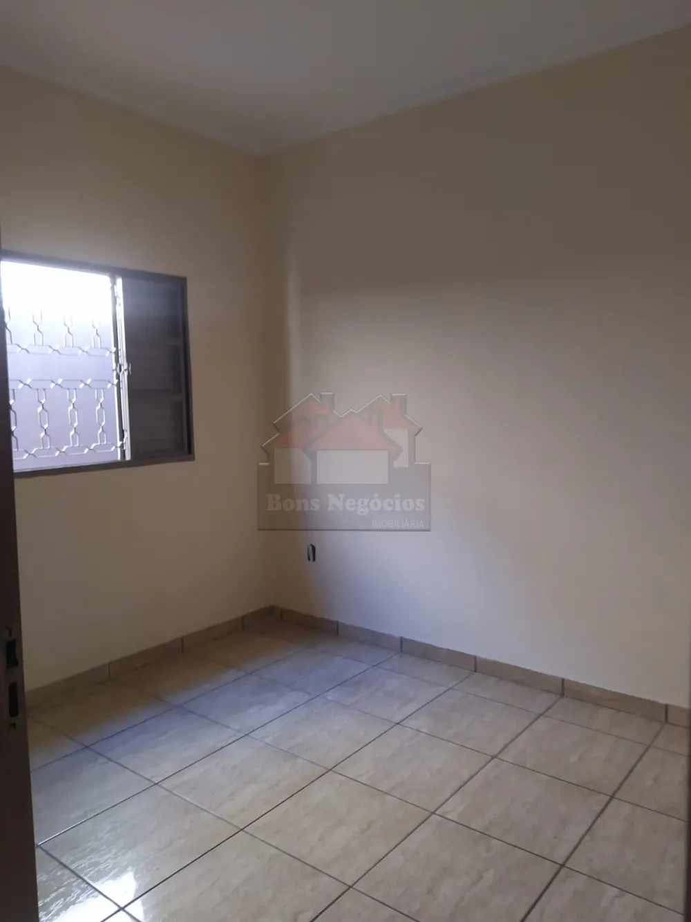 Alugar Casa / Padrão em Ribeirão Preto R$ 1.300,00 - Foto 10