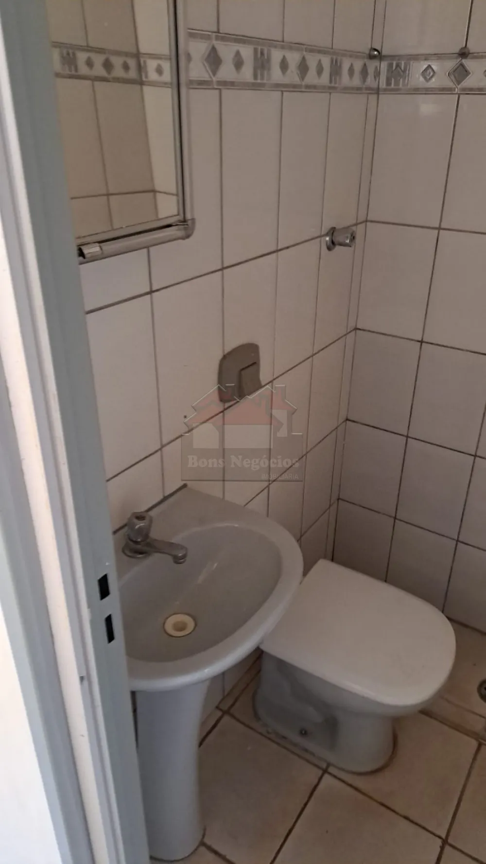 Alugar Casa / Alto Padrão em Ribeirão Preto R$ 1.300,00 - Foto 17