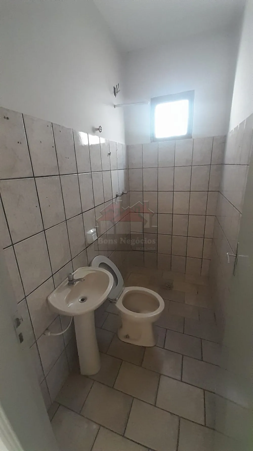 Alugar Casa / Padrão em Ribeirão Preto R$ 900,00 - Foto 8