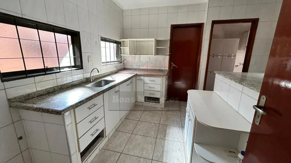 Alugar Casa / Padrão em Ribeirão Preto R$ 2.000,00 - Foto 8