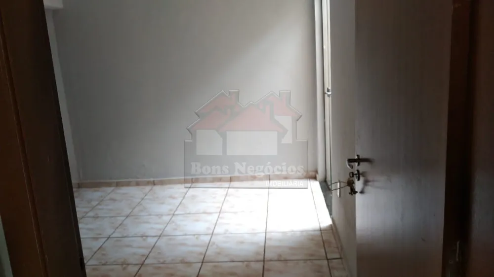 Comprar Casa / Padrão em Ribeirão Preto R$ 215.000,00 - Foto 3