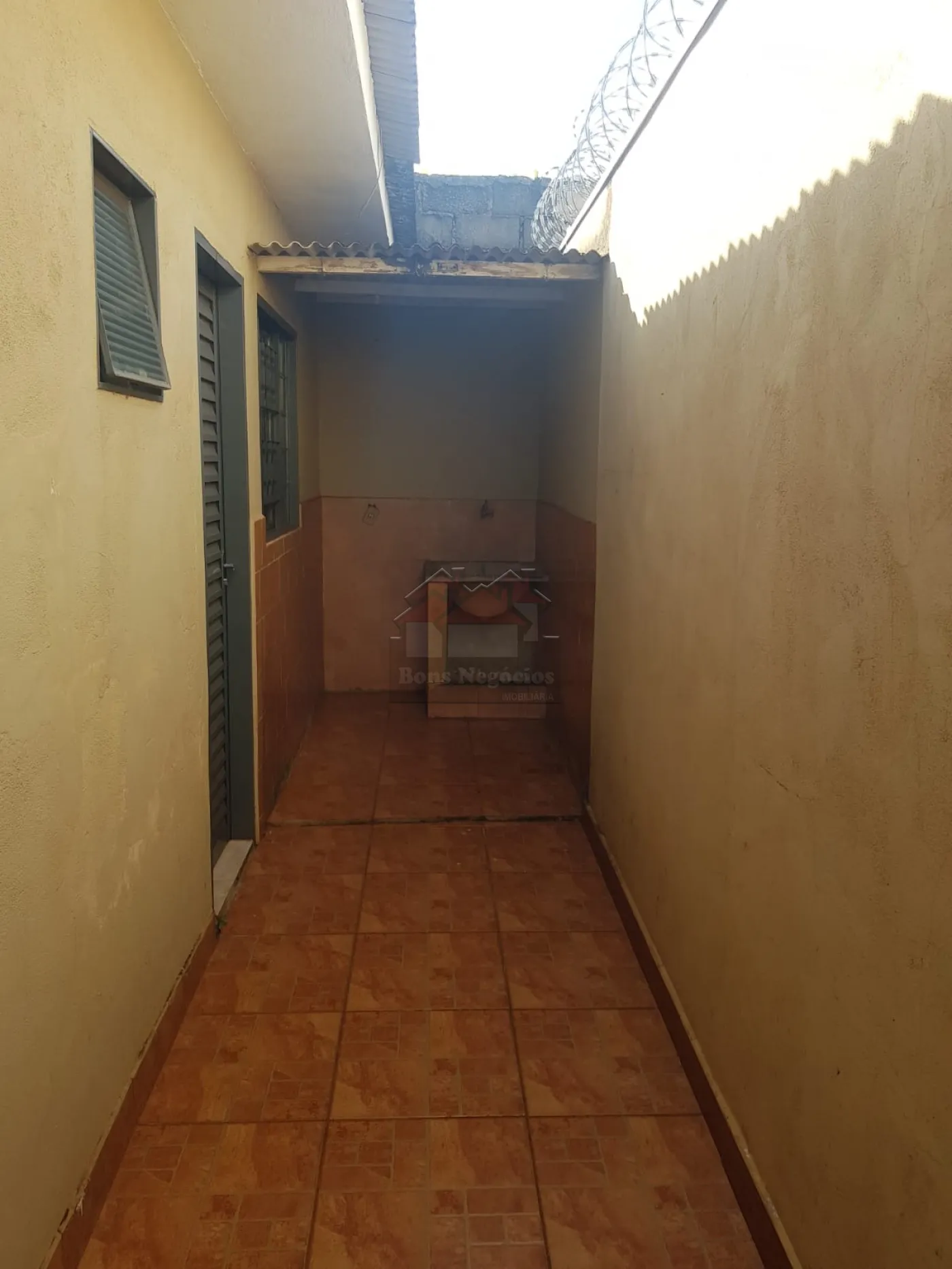Comprar Casa / Padrão em Ribeirão Preto R$ 160.000,00 - Foto 5