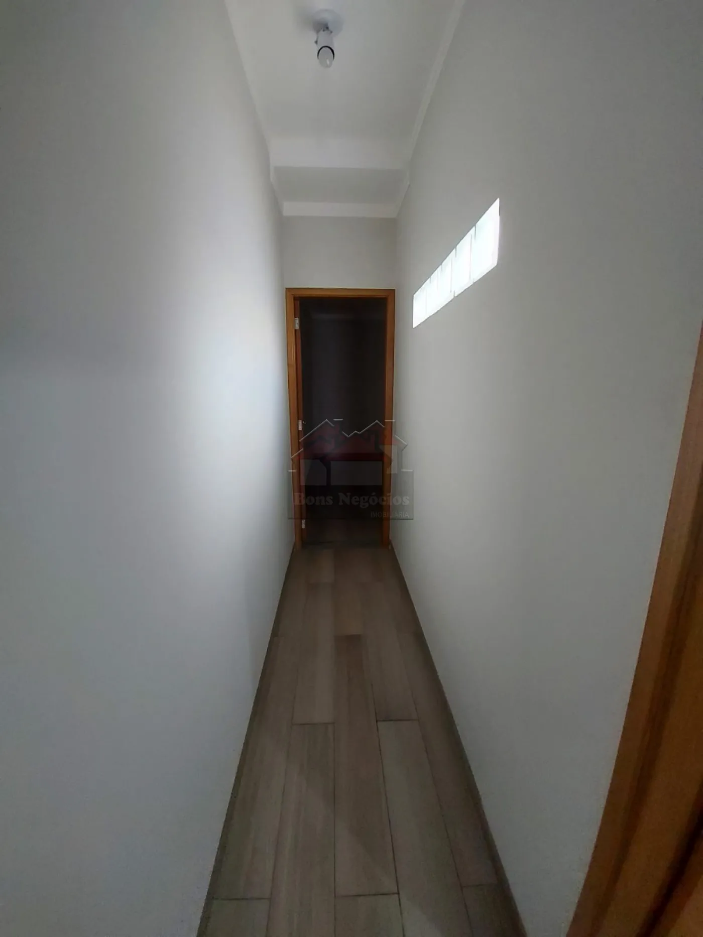 Alugar Casa / Padrão em Ribeirão Preto R$ 1.500,00 - Foto 3
