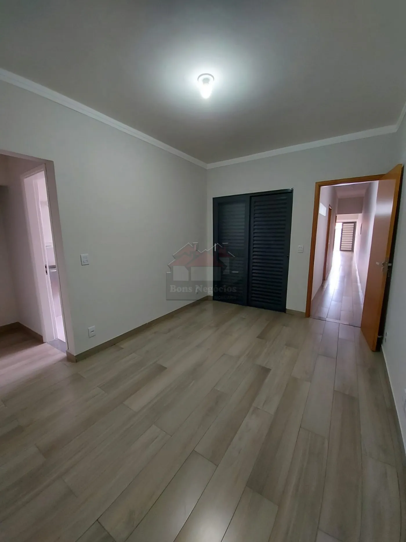 Alugar Casa / Padrão em Ribeirão Preto R$ 1.500,00 - Foto 8