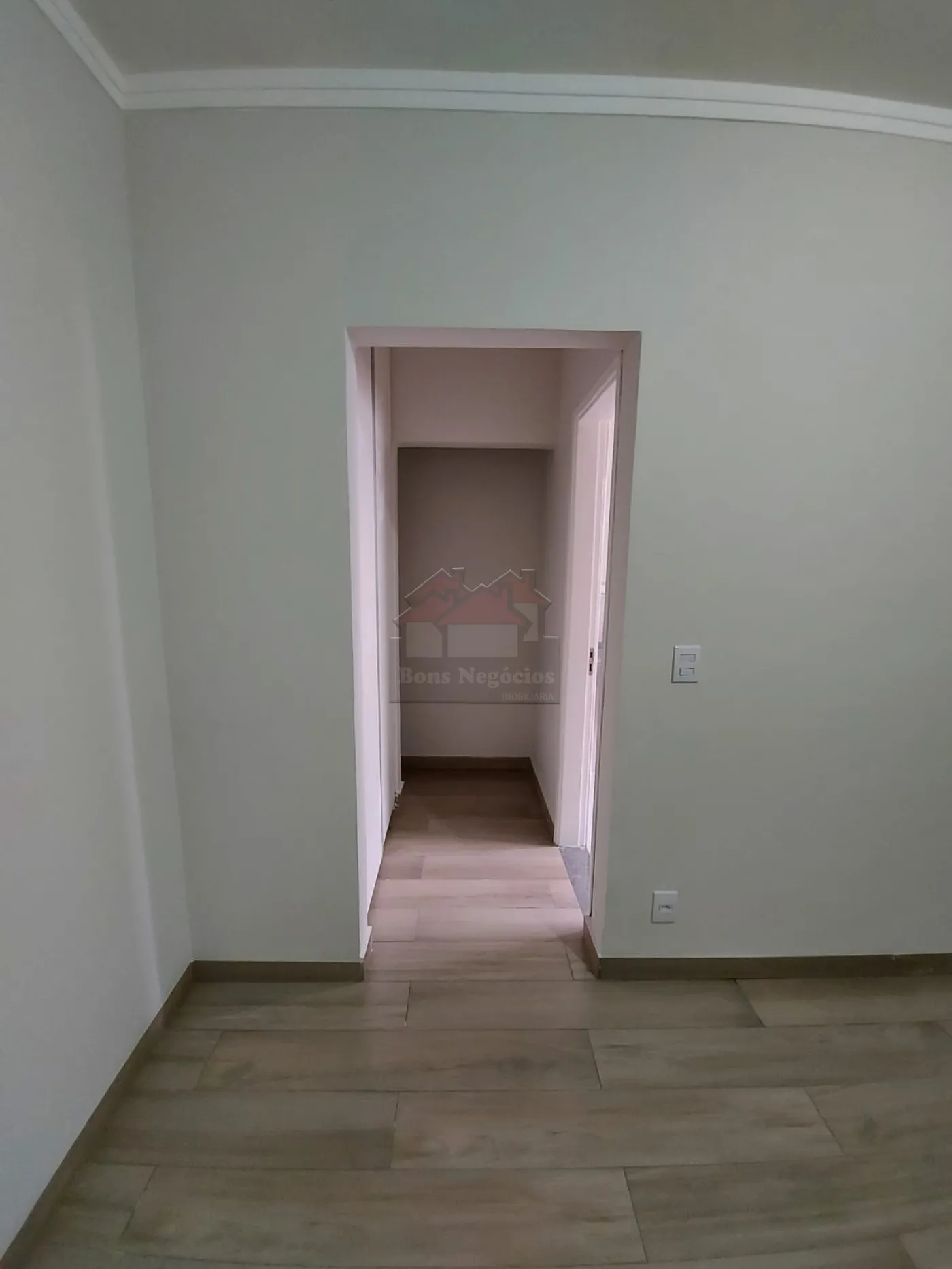 Alugar Casa / Padrão em Ribeirão Preto R$ 1.500,00 - Foto 5