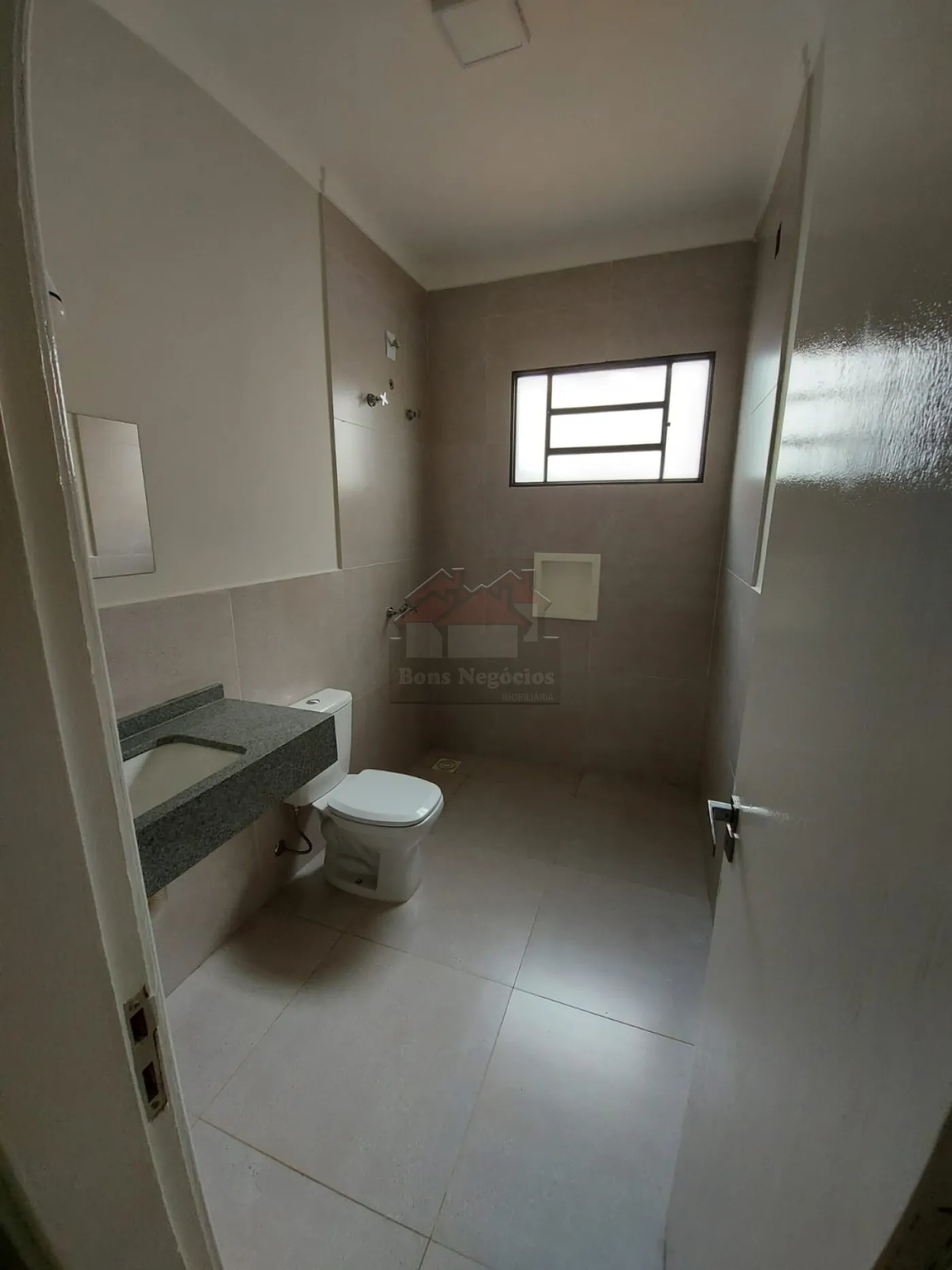 Alugar Casa / Padrão em Ribeirão Preto R$ 1.500,00 - Foto 10