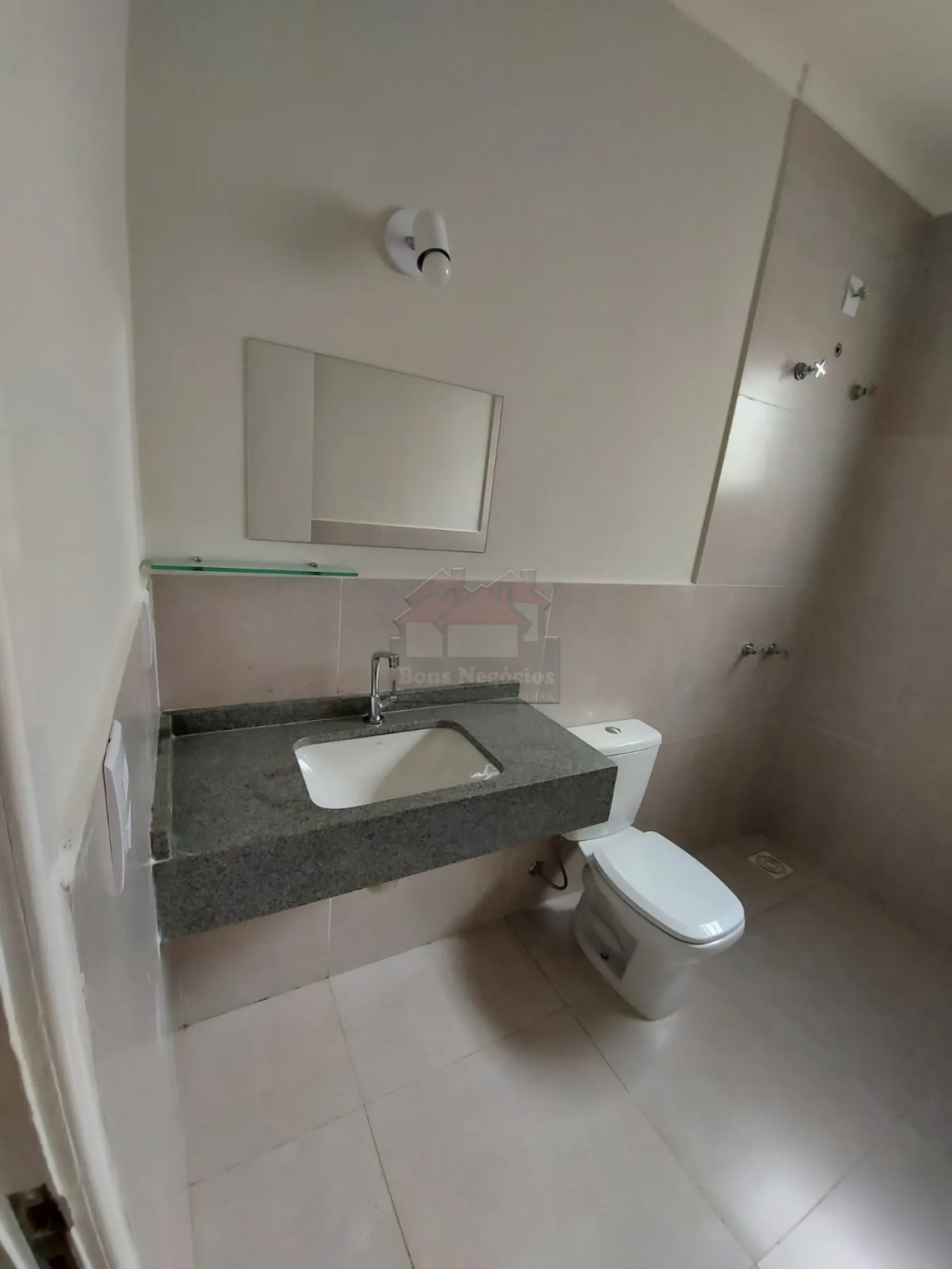 Alugar Casa / Padrão em Ribeirão Preto R$ 1.500,00 - Foto 11