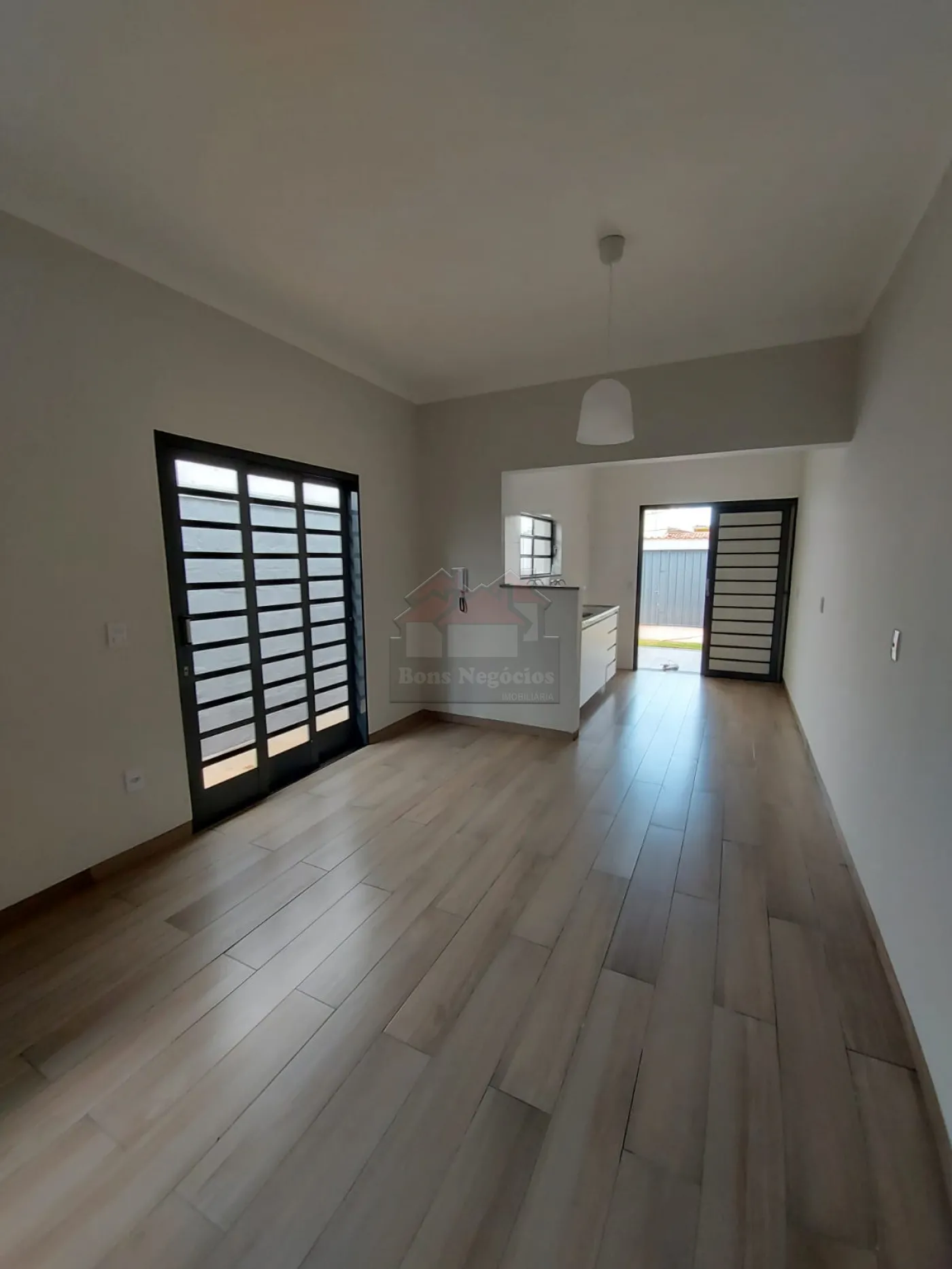 Alugar Casa / Padrão em Ribeirão Preto R$ 1.500,00 - Foto 4