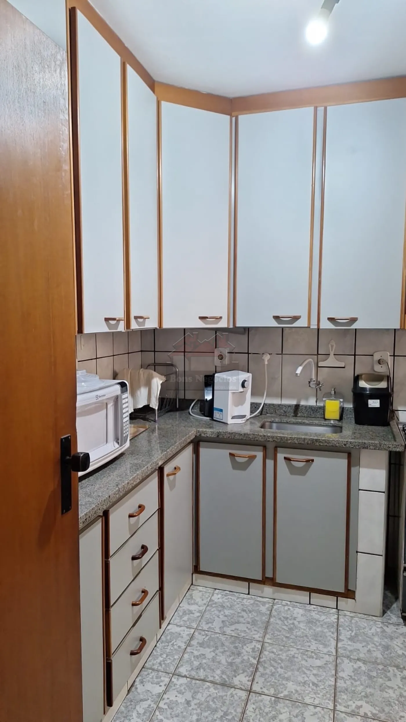 Alugar Apartamento / Padrão sem Condomínio em Ribeirão Preto R$ 1.200,00 - Foto 4