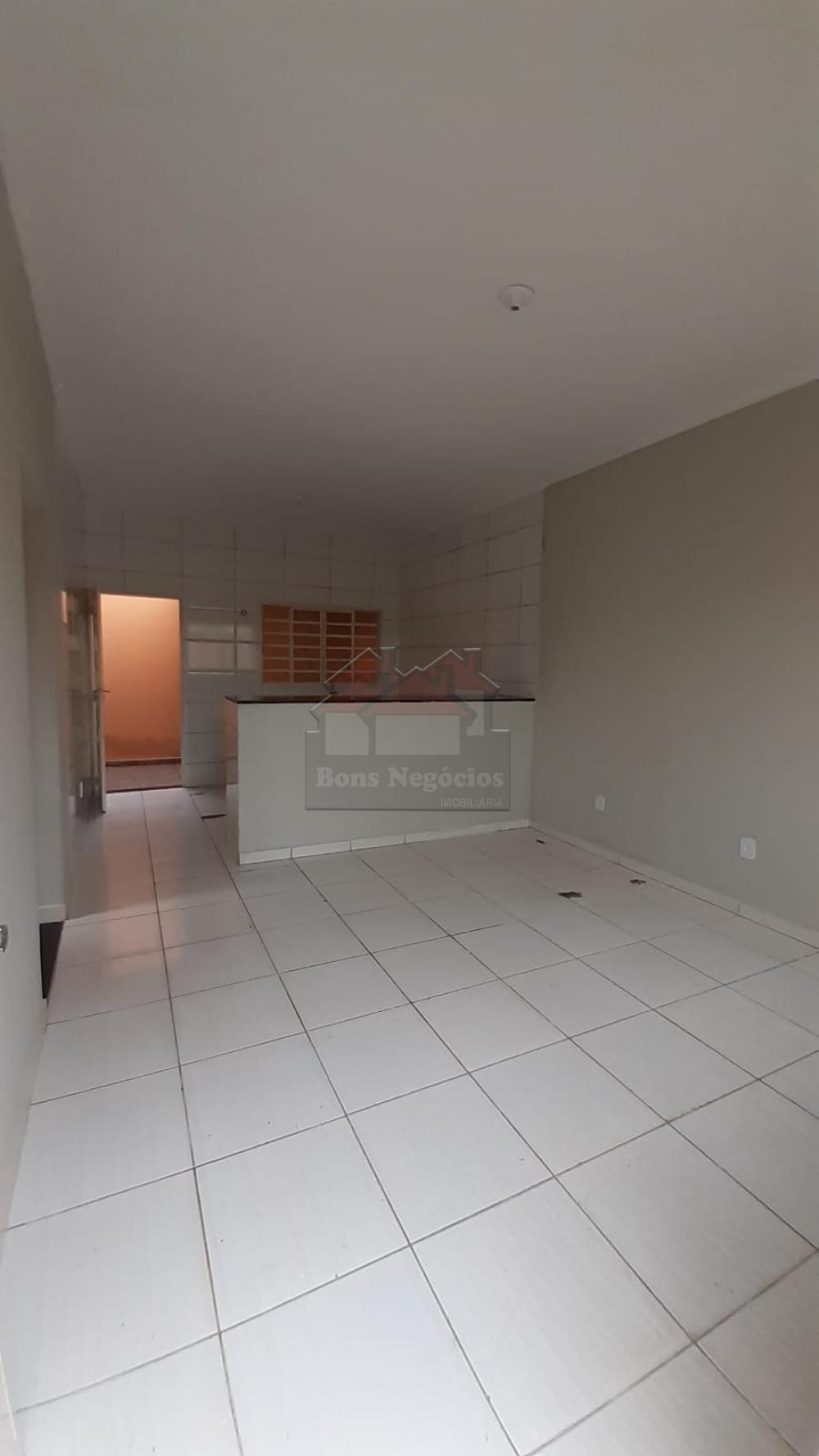 Alugar Casa / Padrão em Ribeirão Preto R$ 1.000,00 - Foto 4