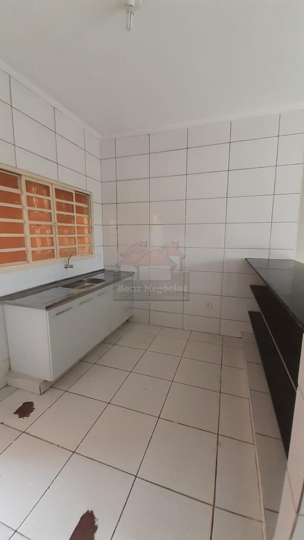 Alugar Casa / Padrão em Ribeirão Preto R$ 1.000,00 - Foto 5