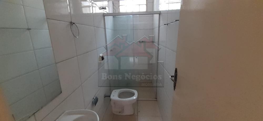 Alugar Casa / Padrão em Ribeirão Preto R$ 1.000,00 - Foto 9