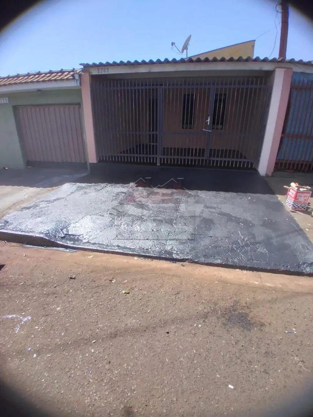 Alugar Casa / Padrão em Ribeirão Preto R$ 1.000,00 - Foto 1