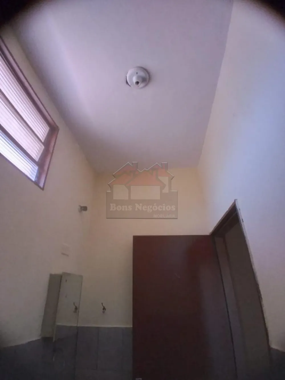 Alugar Casa / Padrão em Ribeirão Preto R$ 1.000,00 - Foto 9