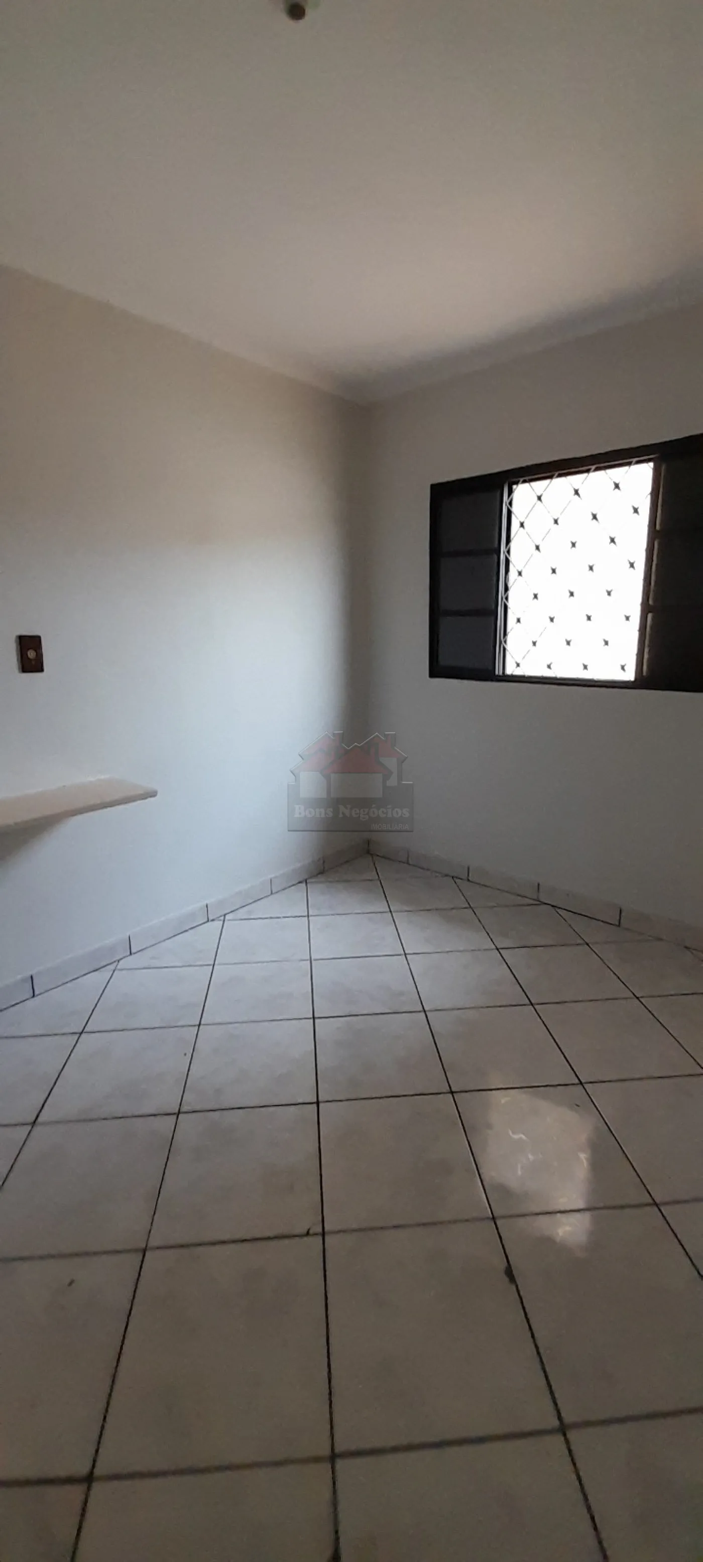 Alugar Casa / Padrão em Ribeirão Preto R$ 1.200,00 - Foto 8