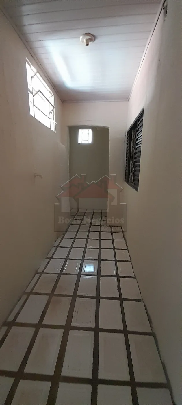 Alugar Casa / Padrão em Ribeirão Preto R$ 1.100,00 - Foto 7
