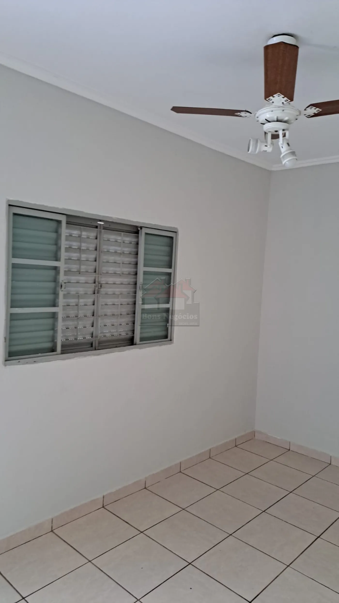 Alugar Casa / Padrão em Ribeirão Preto R$ 1.200,00 - Foto 8