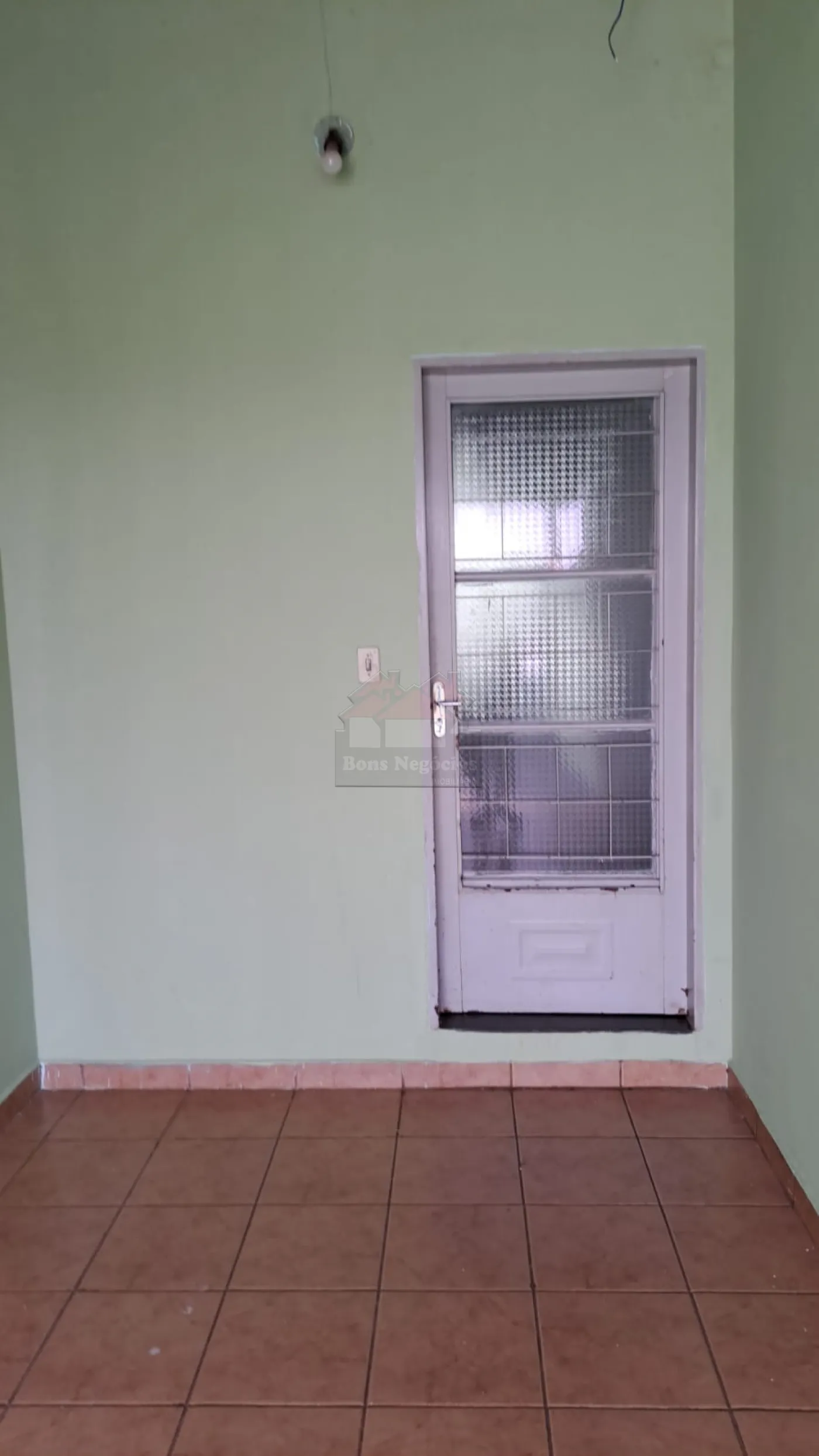 Alugar Casa / Padrão em Ribeirão Preto R$ 1.200,00 - Foto 4