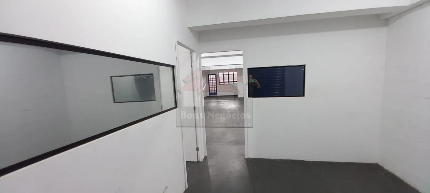 Alugar Comercial / Salão em Ribeirão Preto R$ 2.900,00 - Foto 11