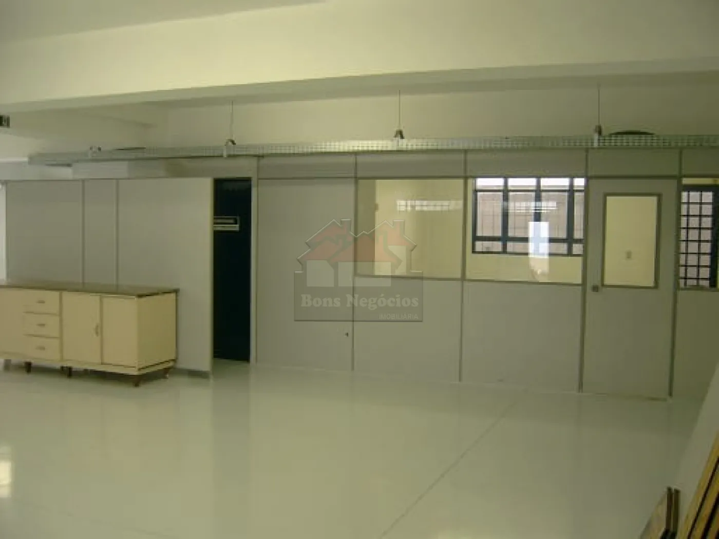 Alugar Comercial / Salão em Ribeirão Preto R$ 5.600,00 - Foto 3
