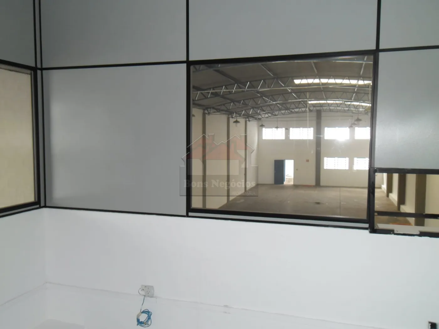 Alugar Comercial / Galpão em Ribeirão Preto R$ 11.200,00 - Foto 12
