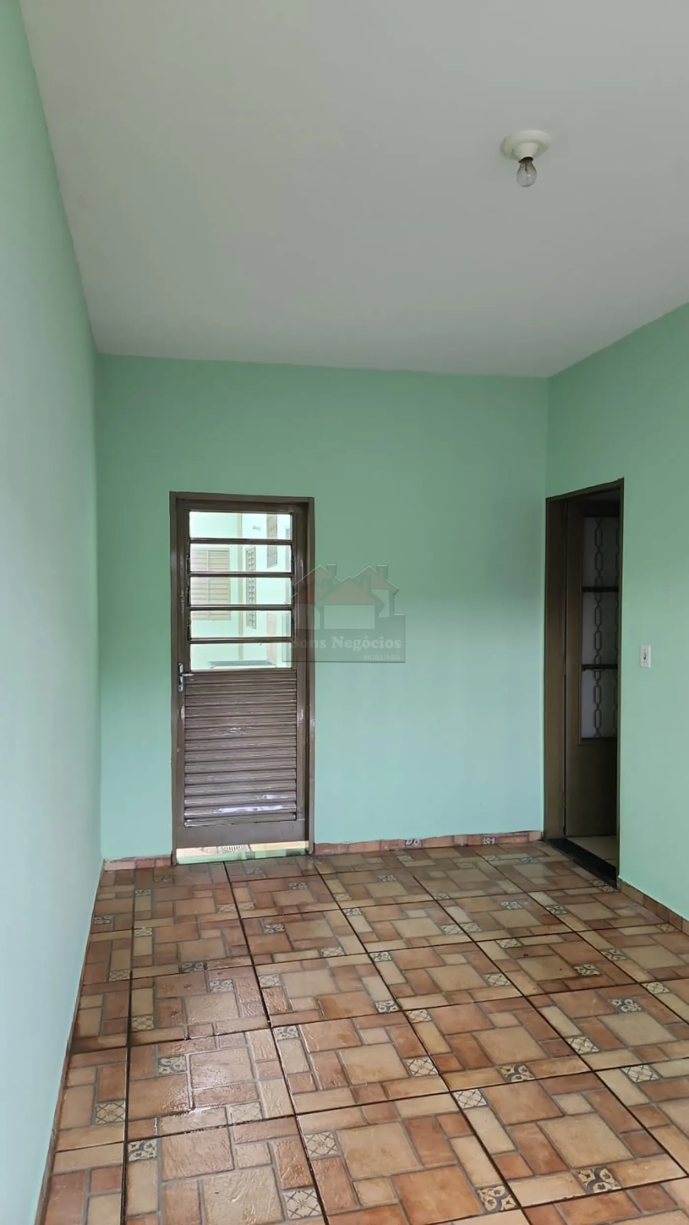 Alugar Casa / Padrão em Ribeirão Preto R$ 1.200,00 - Foto 3