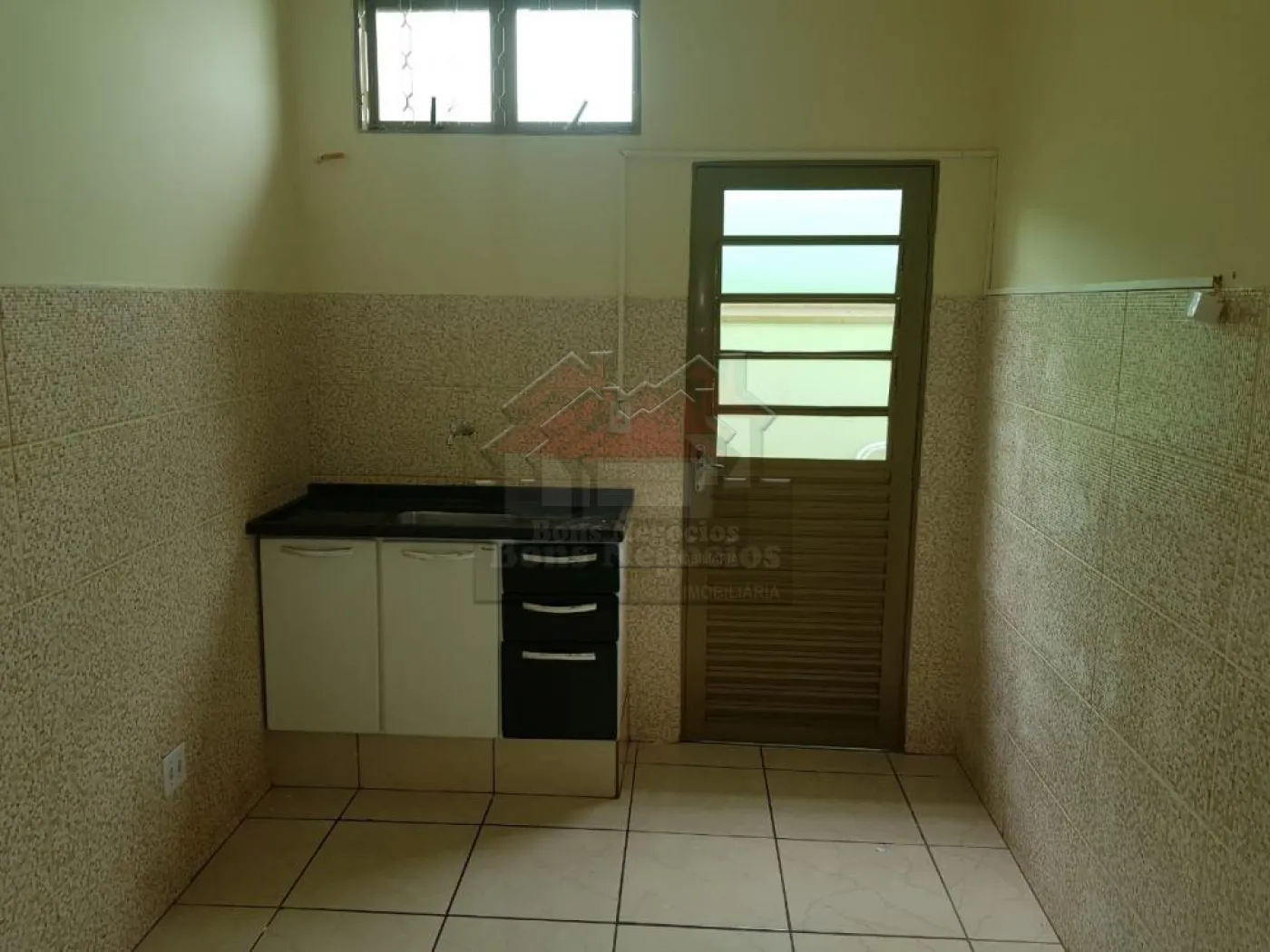 Alugar Casa / Padrão em Ribeirão Preto R$ 1.200,00 - Foto 6