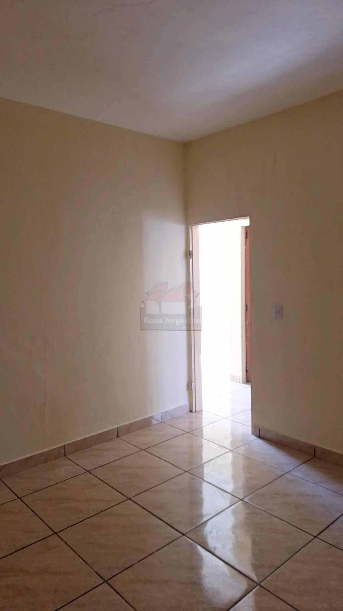 Alugar Casa / Padrão em Ribeirão Preto R$ 1.150,00 - Foto 5