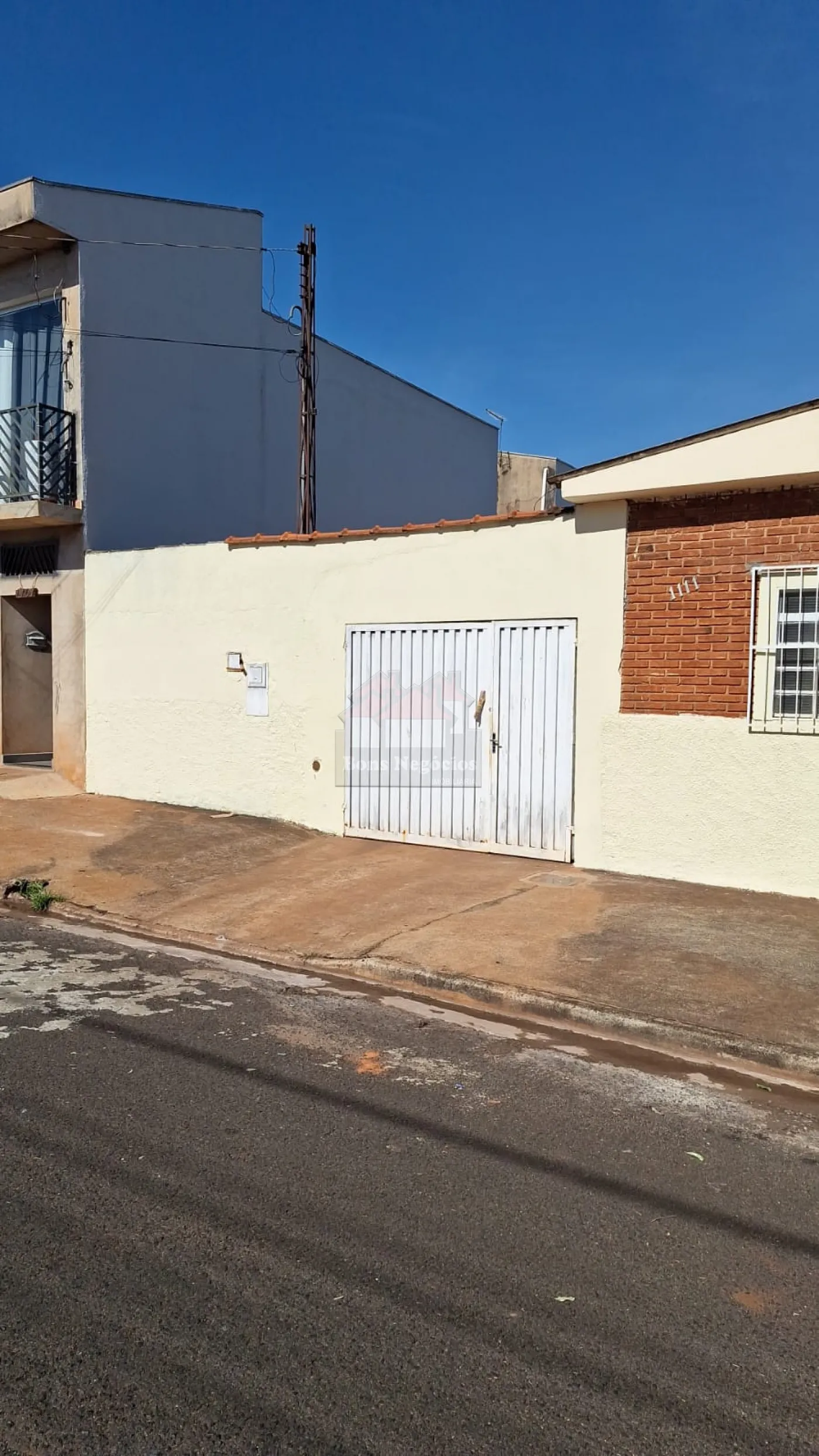 Alugar Casa / Padrão em Ribeirão Preto R$ 1.150,00 - Foto 1