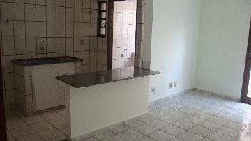 Alugar Apartamento / Padrão em Ribeirão Preto. apenas R$ 750,00