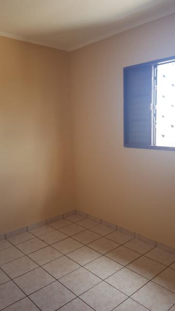 Alugar Apartamento / Padrão sem Condomínio em Ribeirão Preto R$ 450,00 - Foto 16