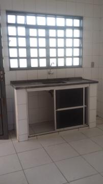 Alugar Casa / Padrão em Ribeirão Preto R$ 950,00 - Foto 9