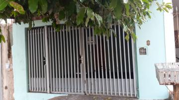 Casa / Padrão em Ribeirão Preto Alugar por R$1.200,00