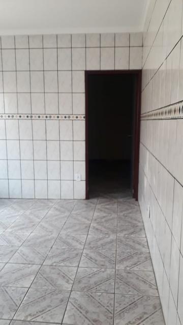 Alugar Casa / Padrão em Ribeirão Preto R$ 750,00 - Foto 12