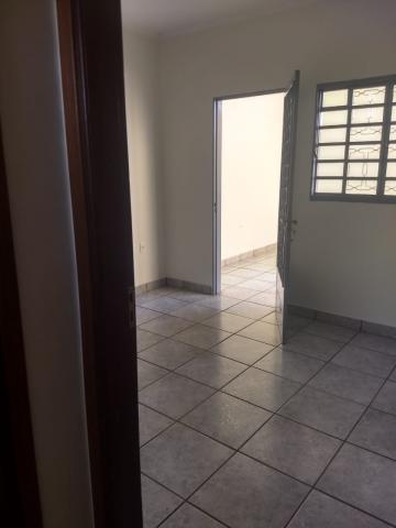 Alugar Casa / Padrão em Ribeirão Preto R$ 2.000,00 - Foto 11