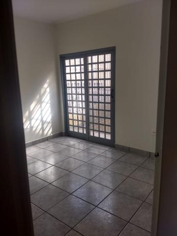 Alugar Casa / Padrão em Ribeirão Preto R$ 2.000,00 - Foto 12
