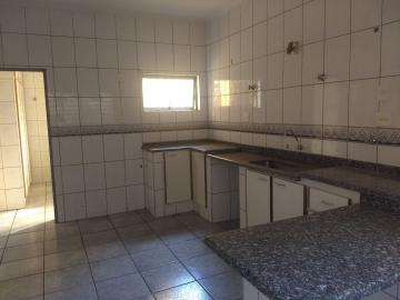 Alugar Casa / Padrão em Ribeirão Preto R$ 2.000,00 - Foto 17
