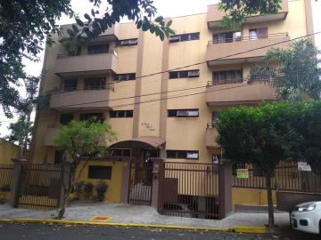 Alugar Apartamento / Padrão em Ribeirão Preto. apenas R$ 550,00