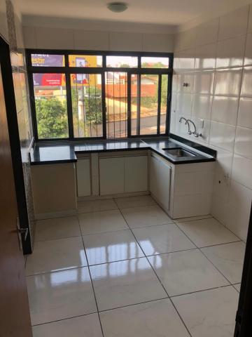 Alugar Apartamento / Padrão em Ribeirão Preto R$ 1.650,00 - Foto 17