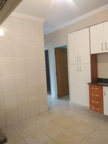 Alugar Casa / Padrão em Ribeirão Preto R$ 1.500,00 - Foto 17