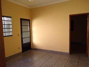 Alugar Casa / Padrão em Ribeirão Preto R$ 1.000,00 - Foto 15