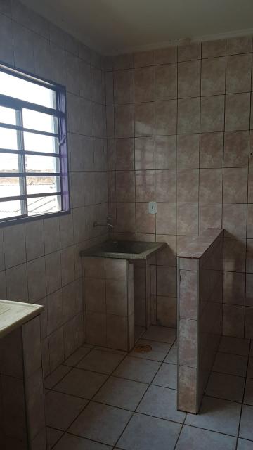 Alugar Apartamento / Padrão sem Condomínio em Ribeirão Preto R$ 800,00 - Foto 9