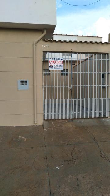 Alugar Casa / Padrão em Ribeirão Preto. apenas R$ 1.000,00