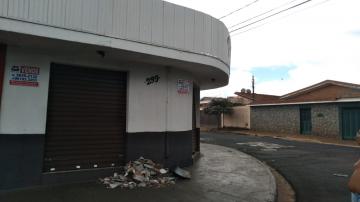 Alugar Casa / Padrão em Ribeirão Preto R$ 600,00 - Foto 2